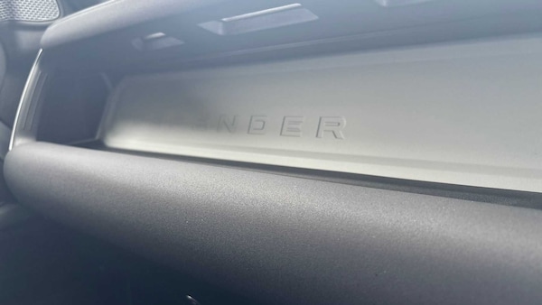 Used Land Rover Defender 90 2023 for sale - 75216966: Photo 28