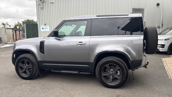 Used Land Rover Defender 90 2023 for sale - 75216966: Photo 33