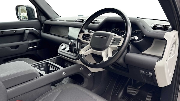 Used Land Rover Defender 90 2023 for sale - 75216966: Photo 9