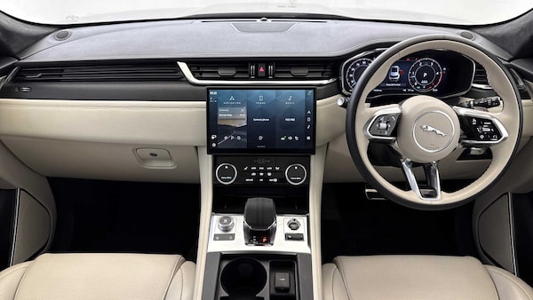 Used Jaguar F-Pace 2024 for sale - 75510814: Photo 9