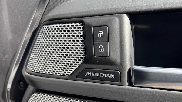 Used Land Rover Defender 2024 for sale - 75216985: Photo 29