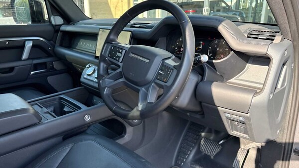 Used Land Rover Defender 2024 for sale - 75216985: Photo 33