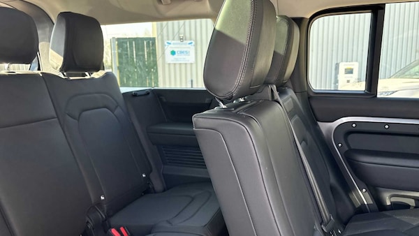 Used Land Rover Defender 2024 for sale - 75216985: Photo 35