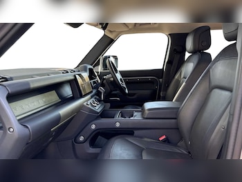 Used Land Rover Defender 2024 for sale - 75216985: Photo