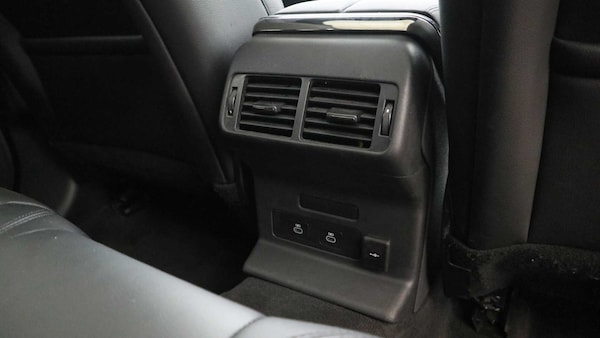 Used Land Rover Range Rover Velar 2023 for sale - 75603812: Photo 18