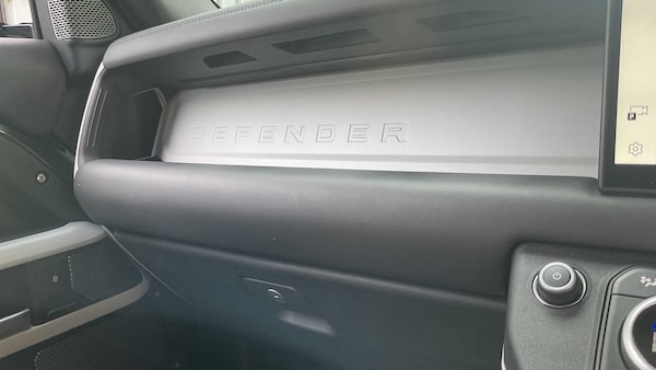 Used Land Rover Defender 90 2024 for sale - 75218572: Photo 28
