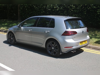 Used Volkswagen Golf 2017 for sale - 79150411: Photo