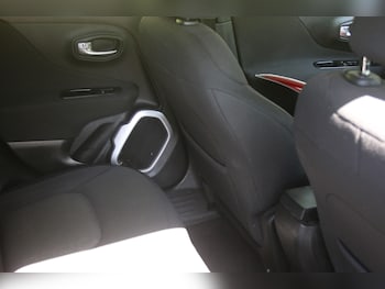 Used Jeep Renegade 2016 for sale - 78352978: Photo