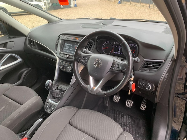 Used Vauxhall Zafira Tourer 2018 for sale - 75608831: Photo 18