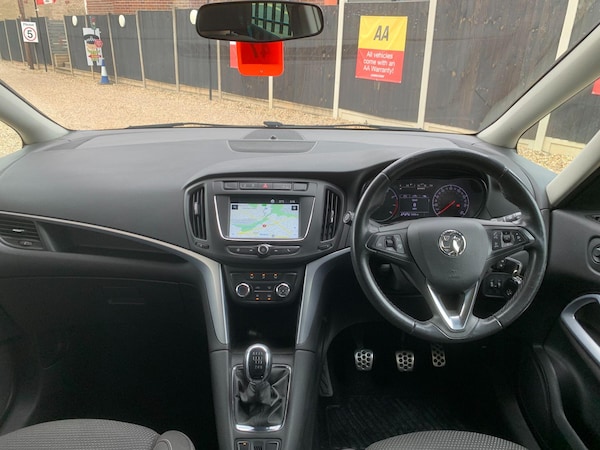 Used Vauxhall Zafira Tourer 2018 for sale - 75608831: Photo 31