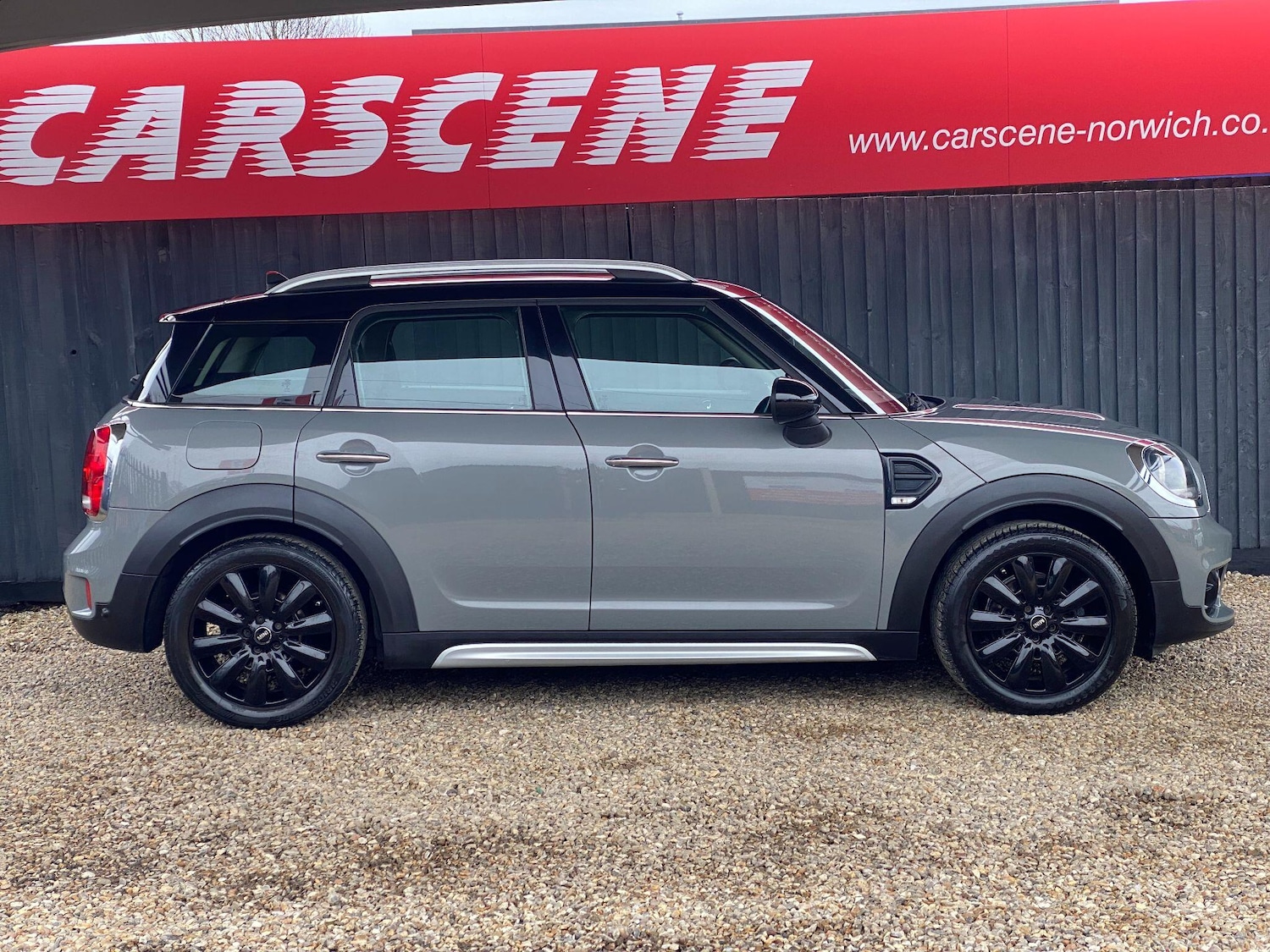 Used MINI Countryman 2018 for sale - 77626305: Photo 2