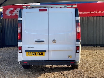 Used Vauxhall Vivaro 2018 for sale - 77021256: Photo