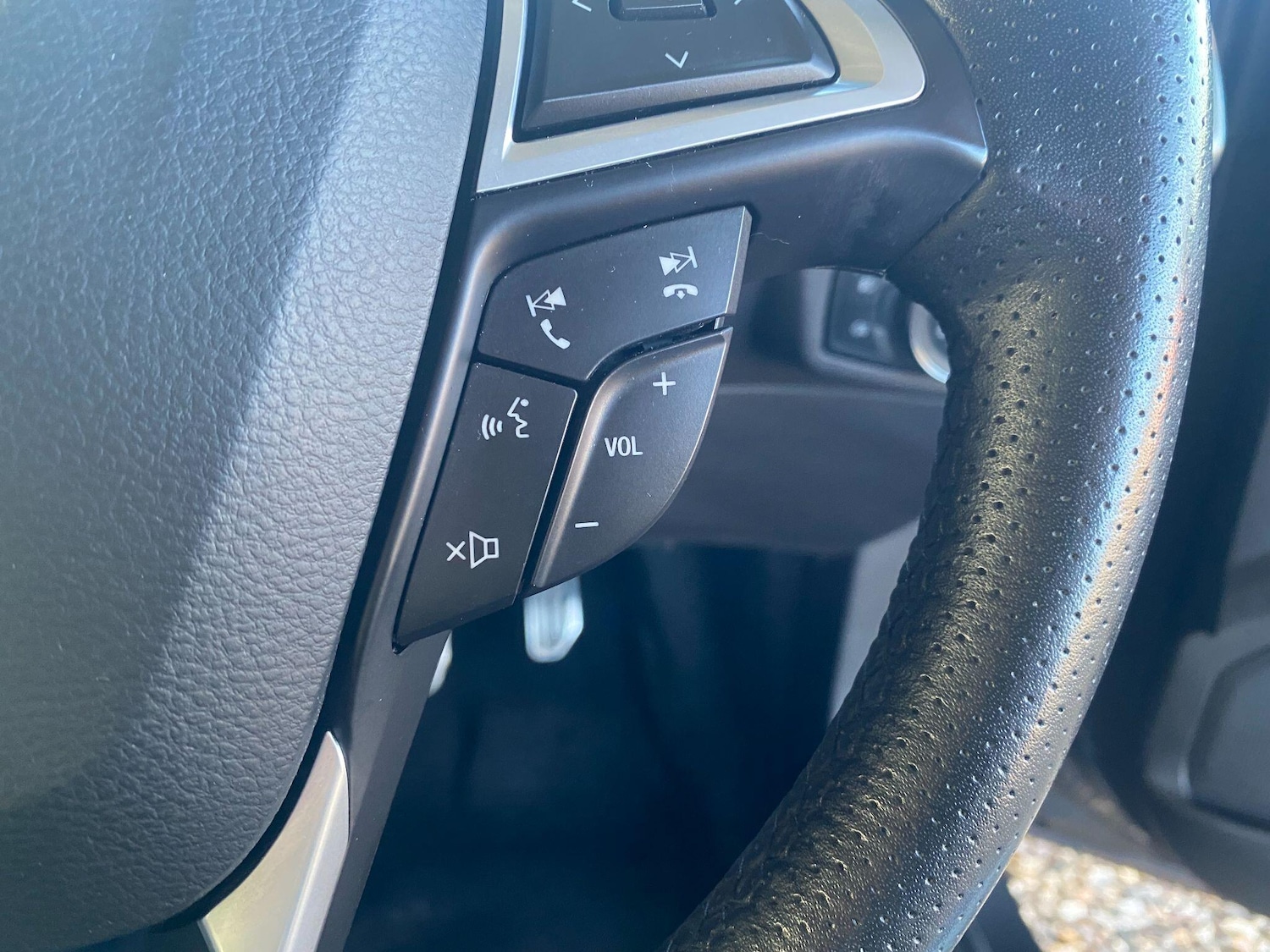 Used Ford Mondeo 2017 for sale - 76771916: Photo 30