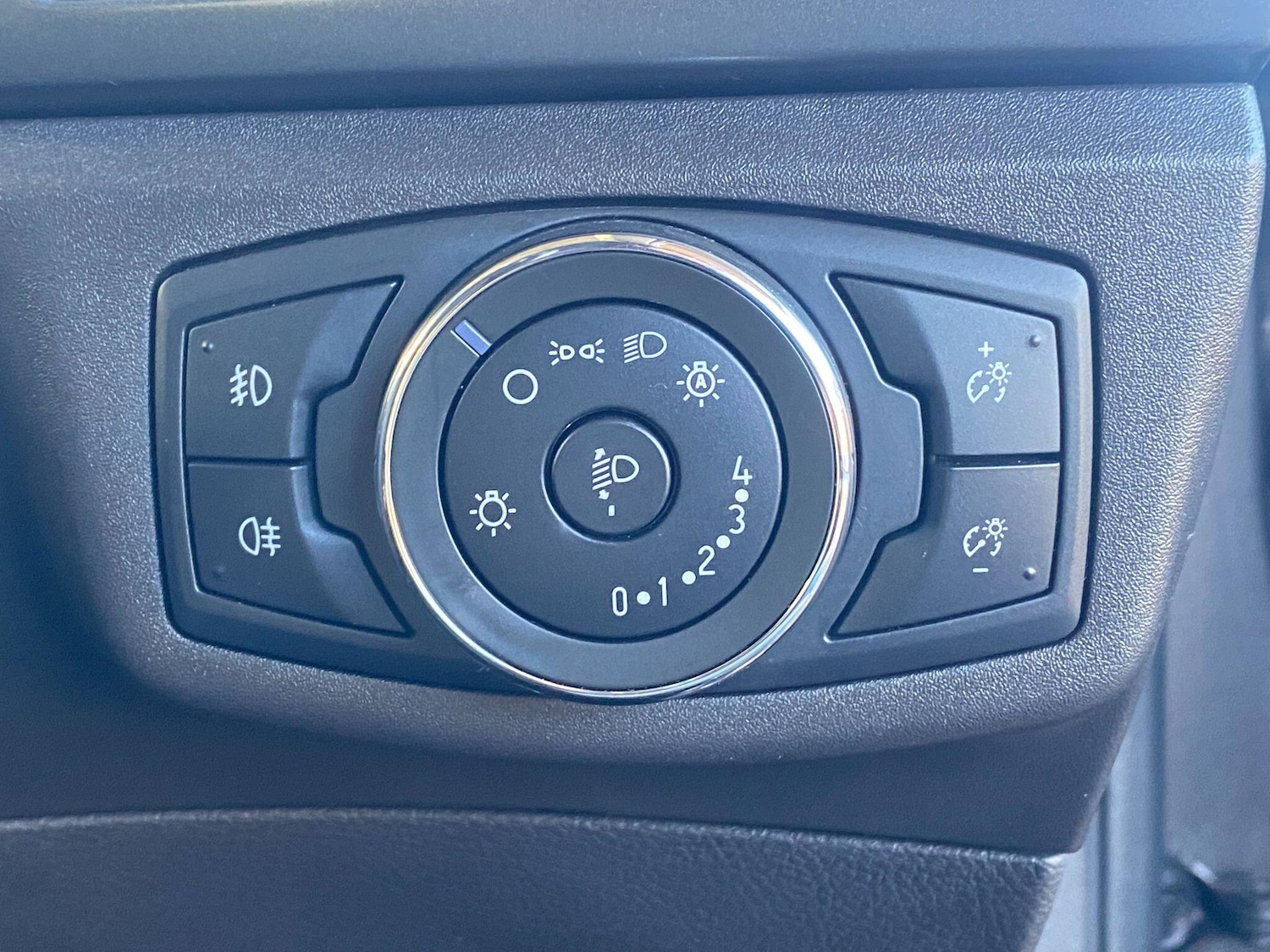 Used Ford Mondeo 2017 for sale - 76771916: Photo 31