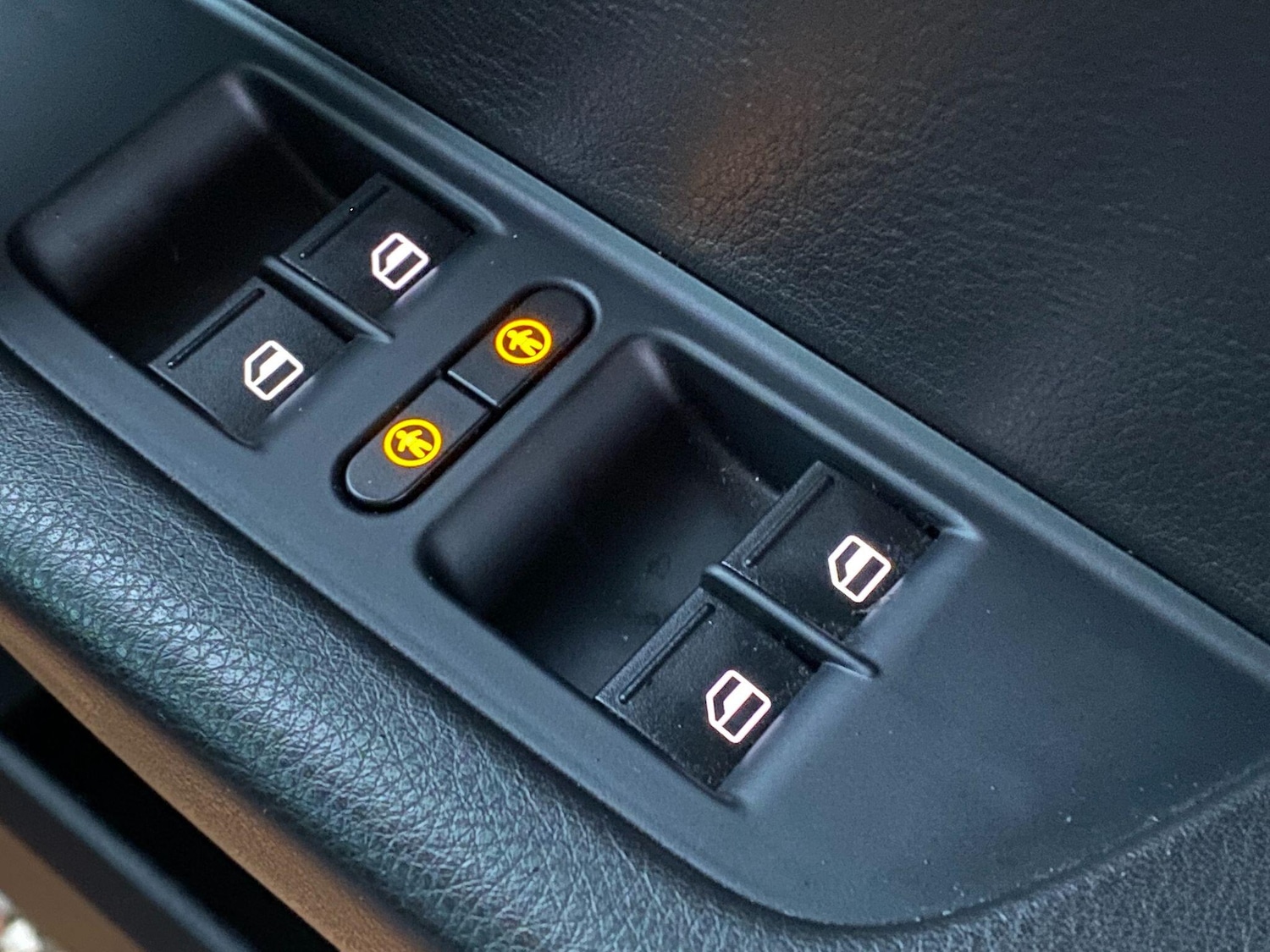 Used Volkswagen Touareg 2016 for sale - 77612285: Photo 24