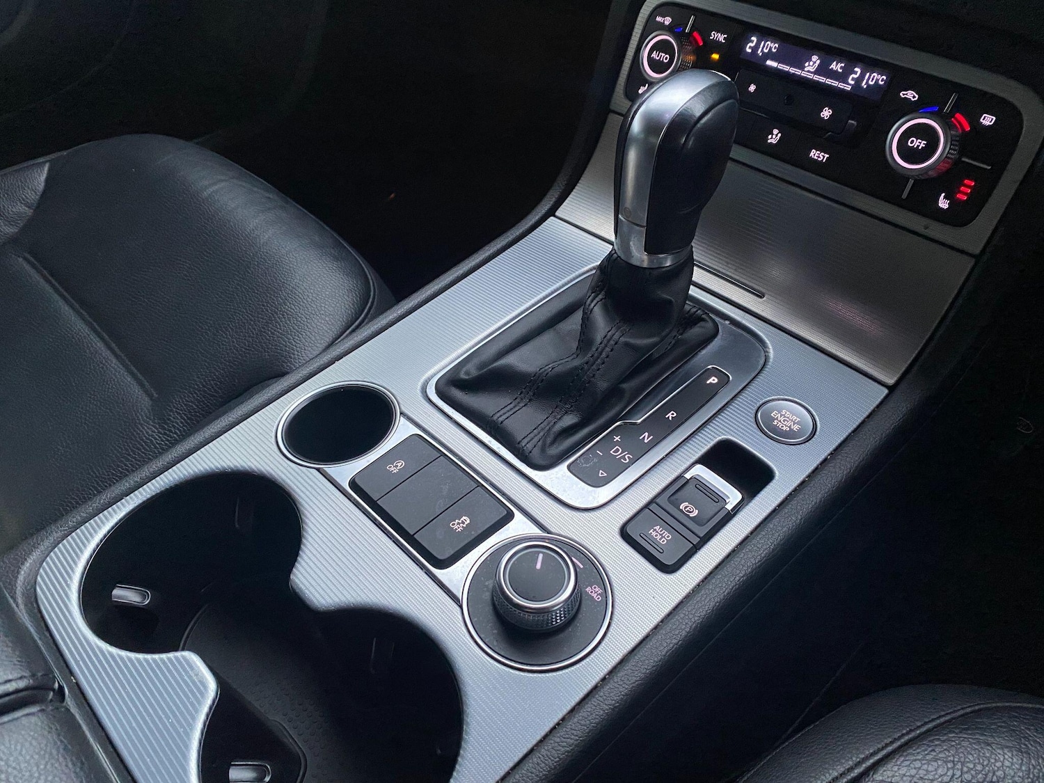 Used Volkswagen Touareg 2016 for sale - 77612285: Photo 35