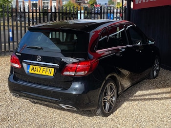 Used Mercedes-Benz B Class 2017 for sale - 76370340: Photo