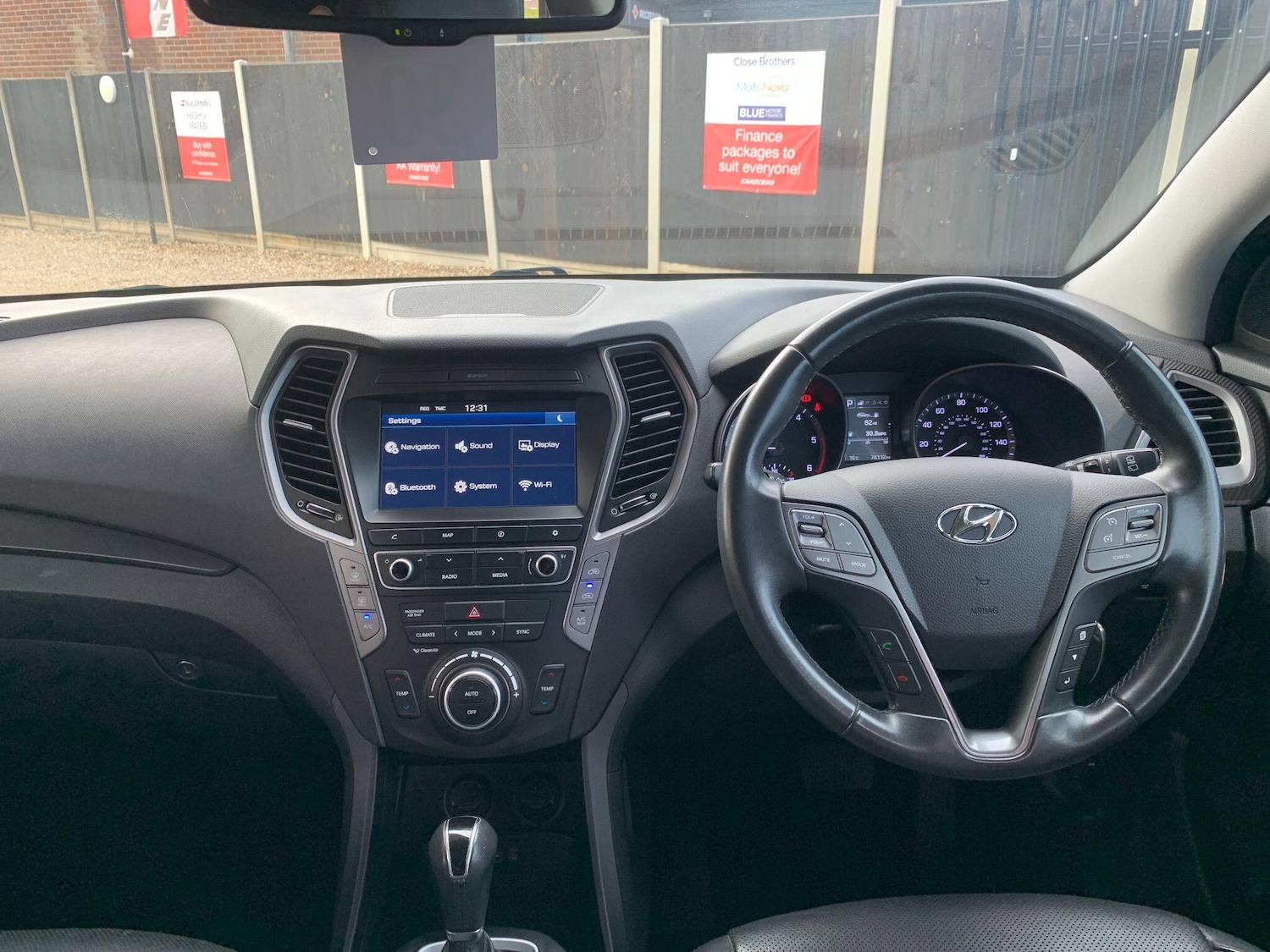 Used Hyundai Santa Fe 2017 for sale - 76433075: Photo 12