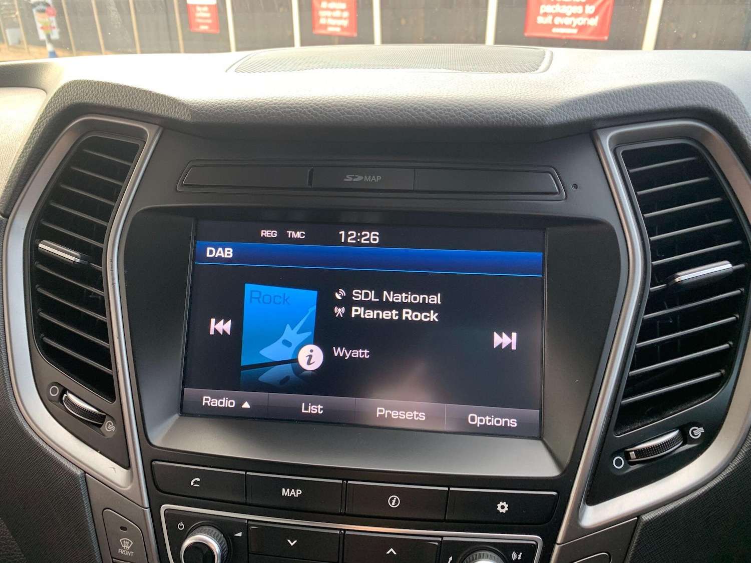 Used Hyundai Santa Fe 2017 for sale - 76433075: Photo 25