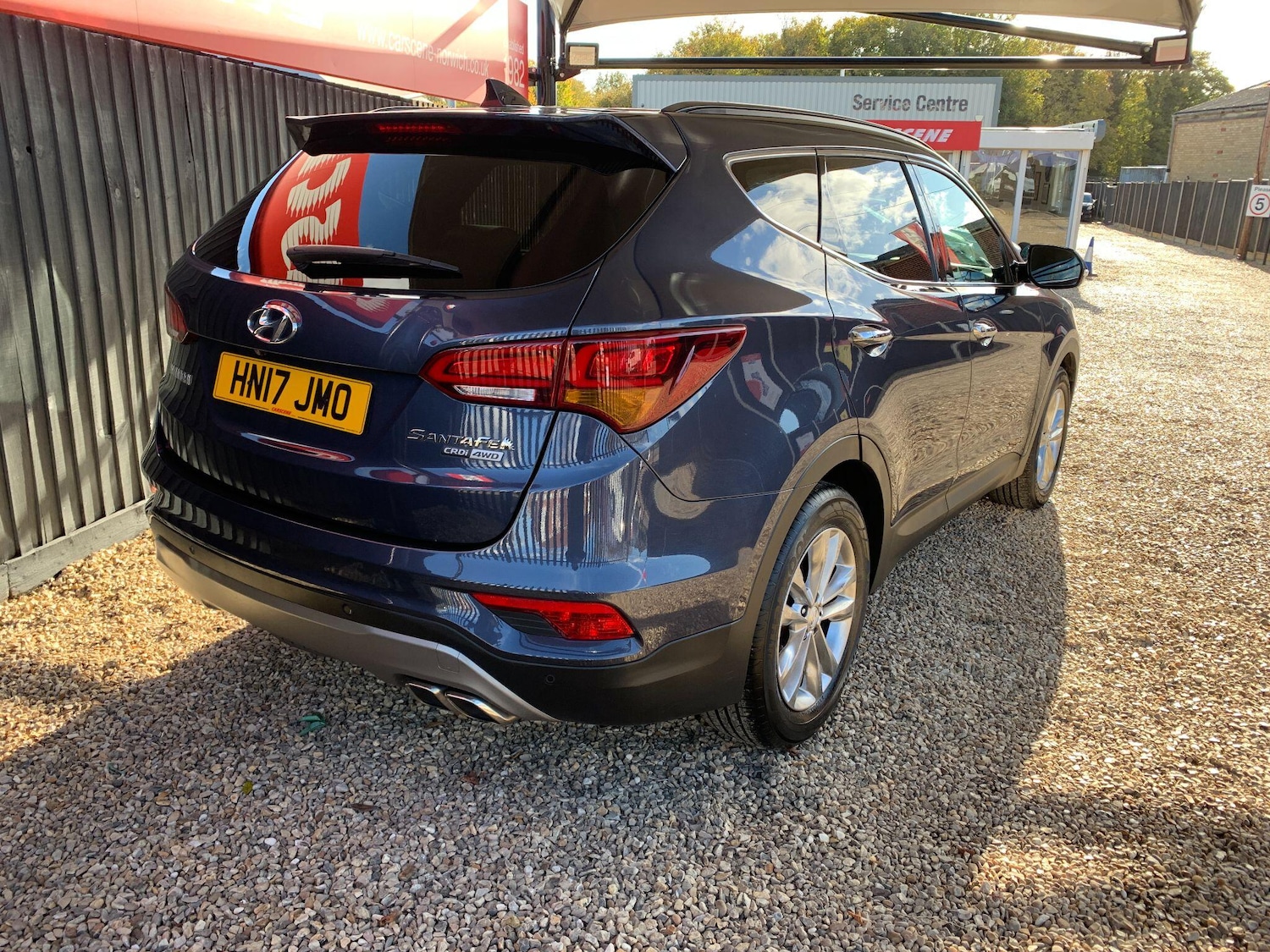 Used Hyundai Santa Fe 2017 for sale - 76433075: Photo 3