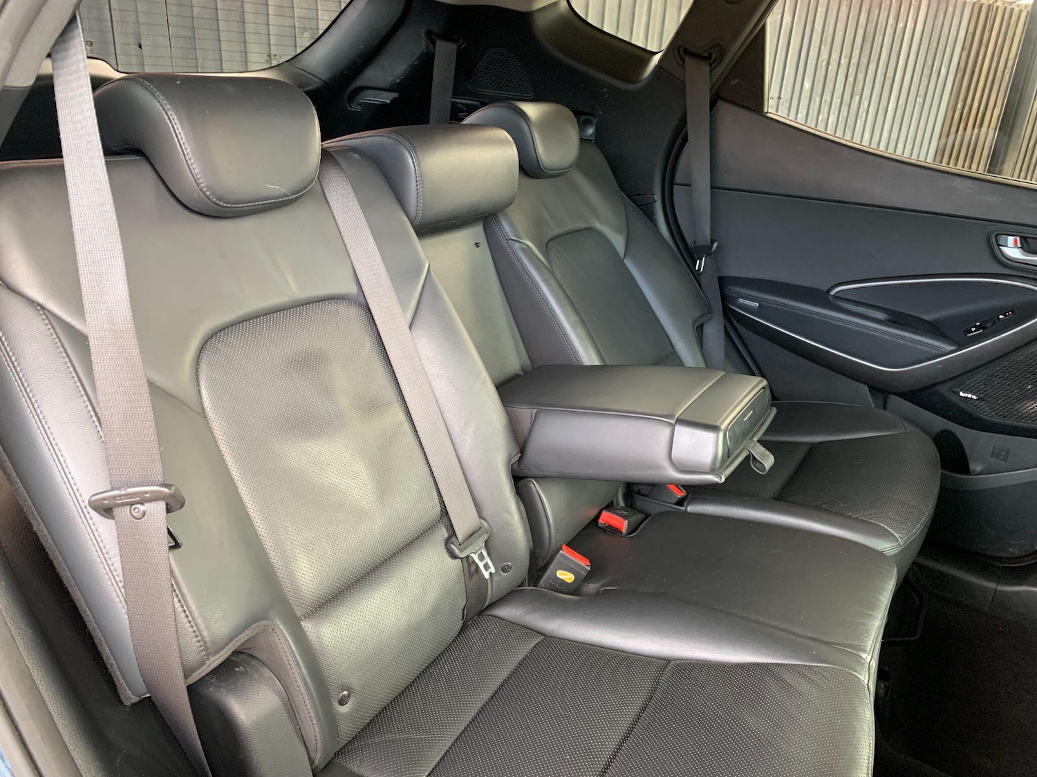 Used Hyundai Santa Fe 2017 for sale - 76433075: Photo 34