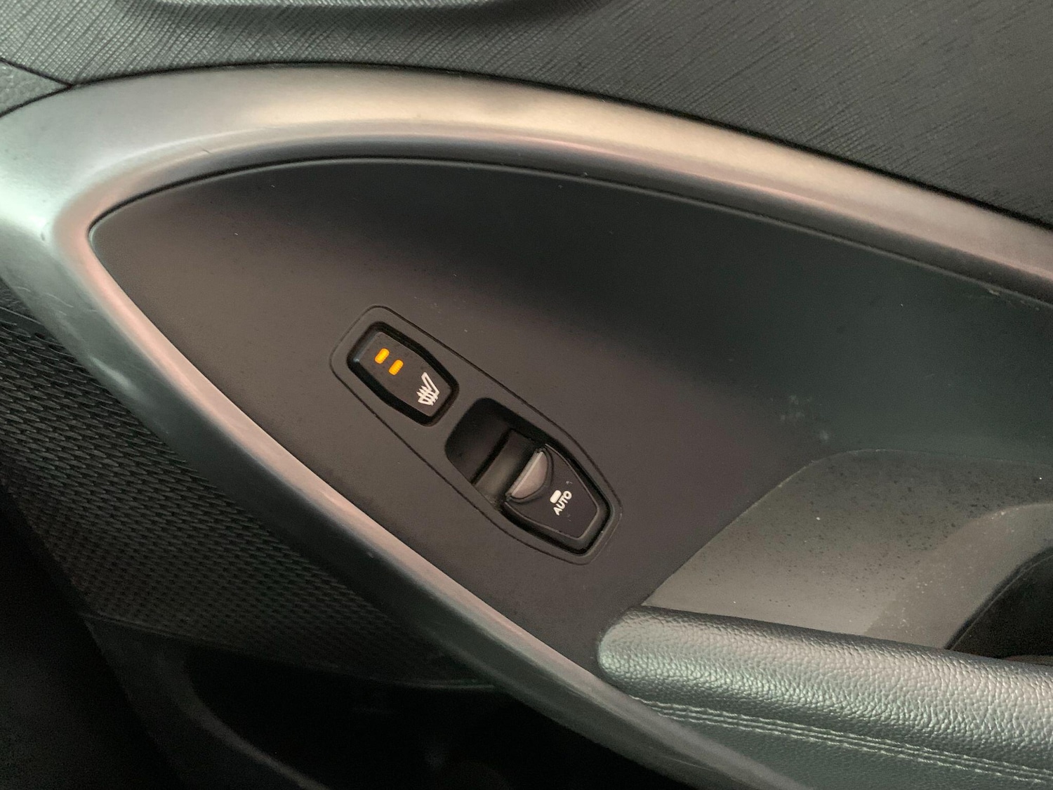 Used Hyundai Santa Fe 2017 for sale - 76433075: Photo 35