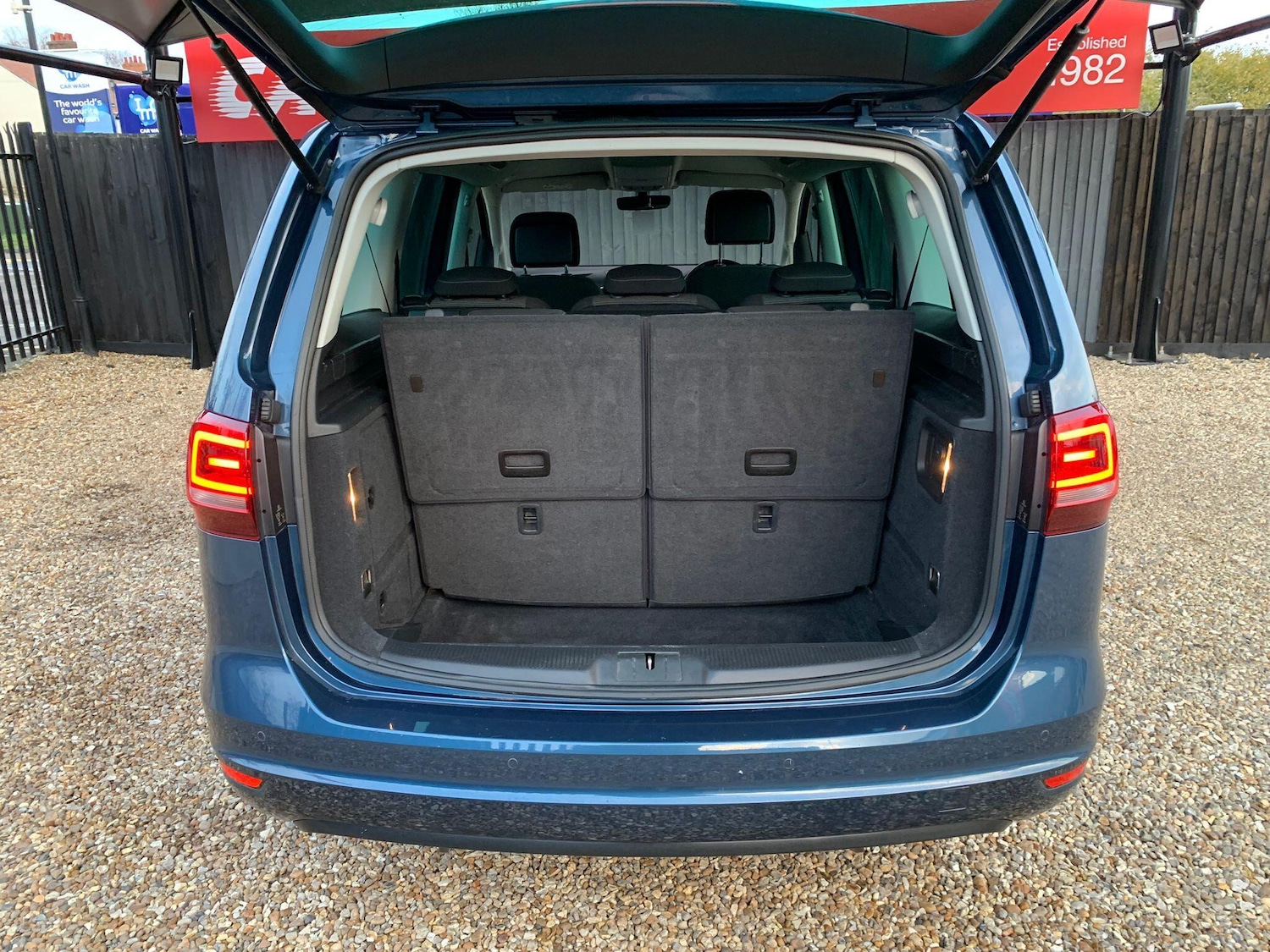 Used Volkswagen Sharan 2016 for sale - 76522248: Photo 11