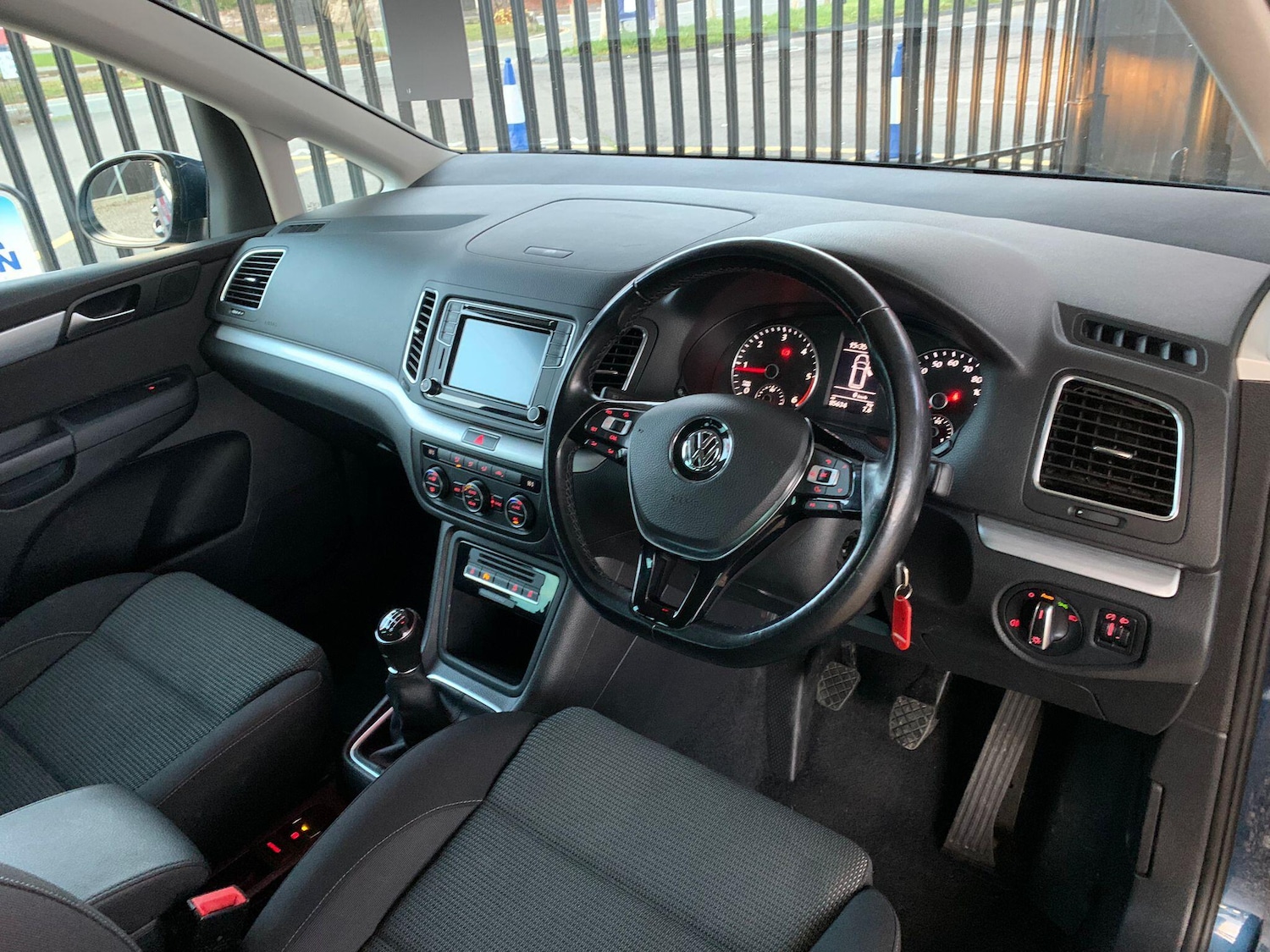 Used Volkswagen Sharan 2016 for sale - 76522248: Photo 15