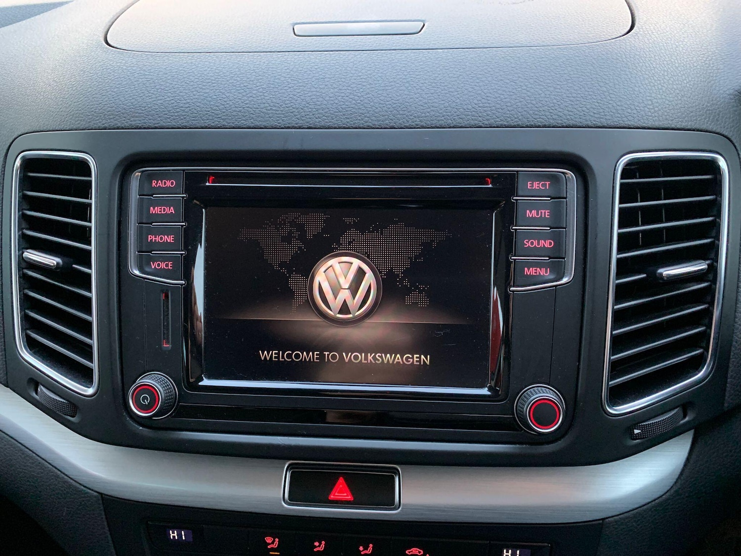 Used Volkswagen Sharan 2016 for sale - 76522248: Photo 16