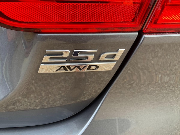 Used Jaguar XE 2017 for sale - 75626755: Photo 11