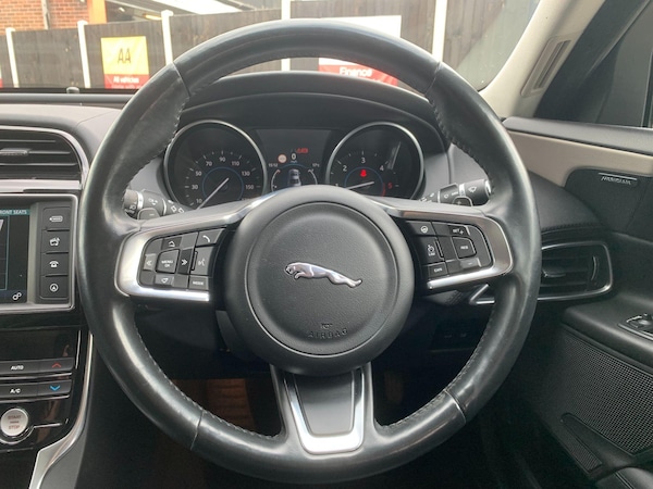 Used Jaguar XE 2017 for sale - 75626755: Photo 20