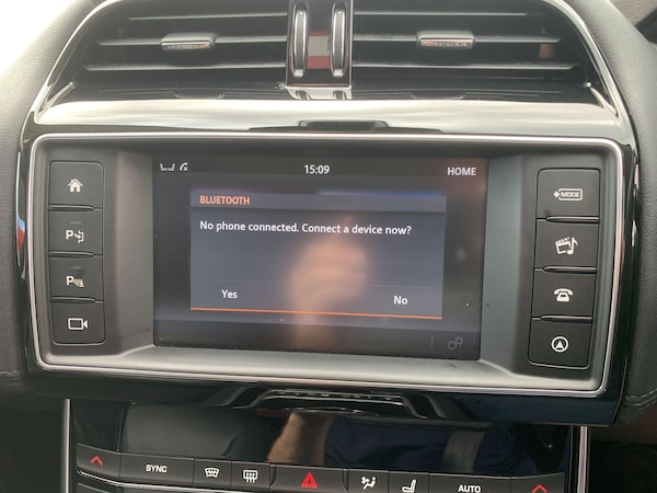 Used Jaguar XE 2017 for sale - 75626755: Photo 30