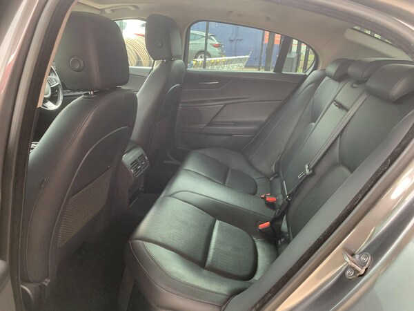 Used Jaguar XE 2017 for sale - 75626755: Photo 36