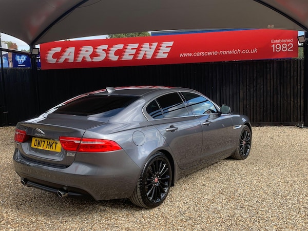 Used Jaguar XE 2017 for sale - 75626755: Photo 4