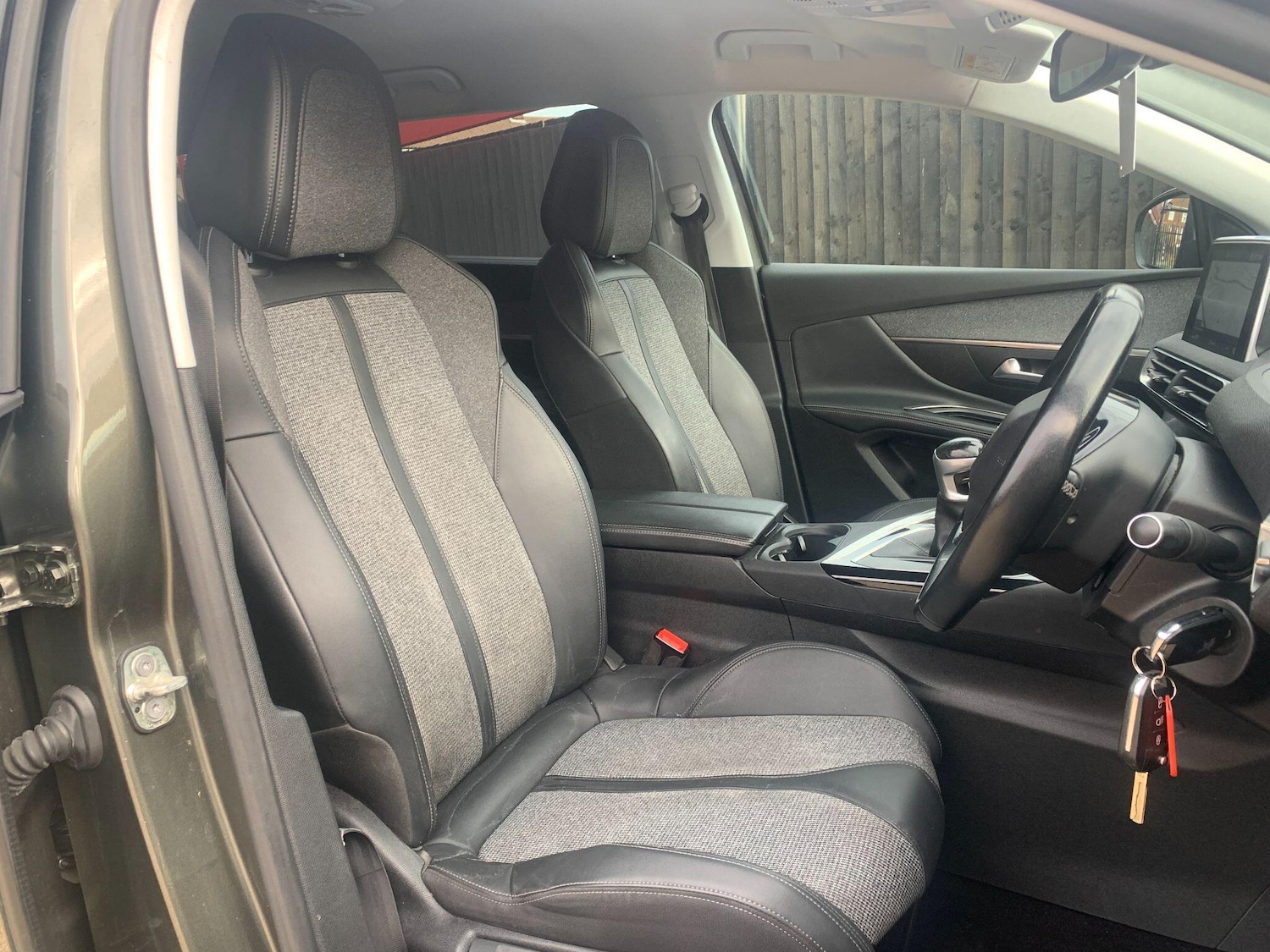 Used Peugeot 5008 2020 for sale - 76562394: Photo 24