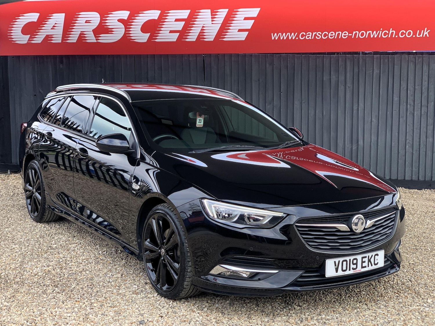 Used Vauxhall Insignia 2019 for sale - 76238901: Photo 1
