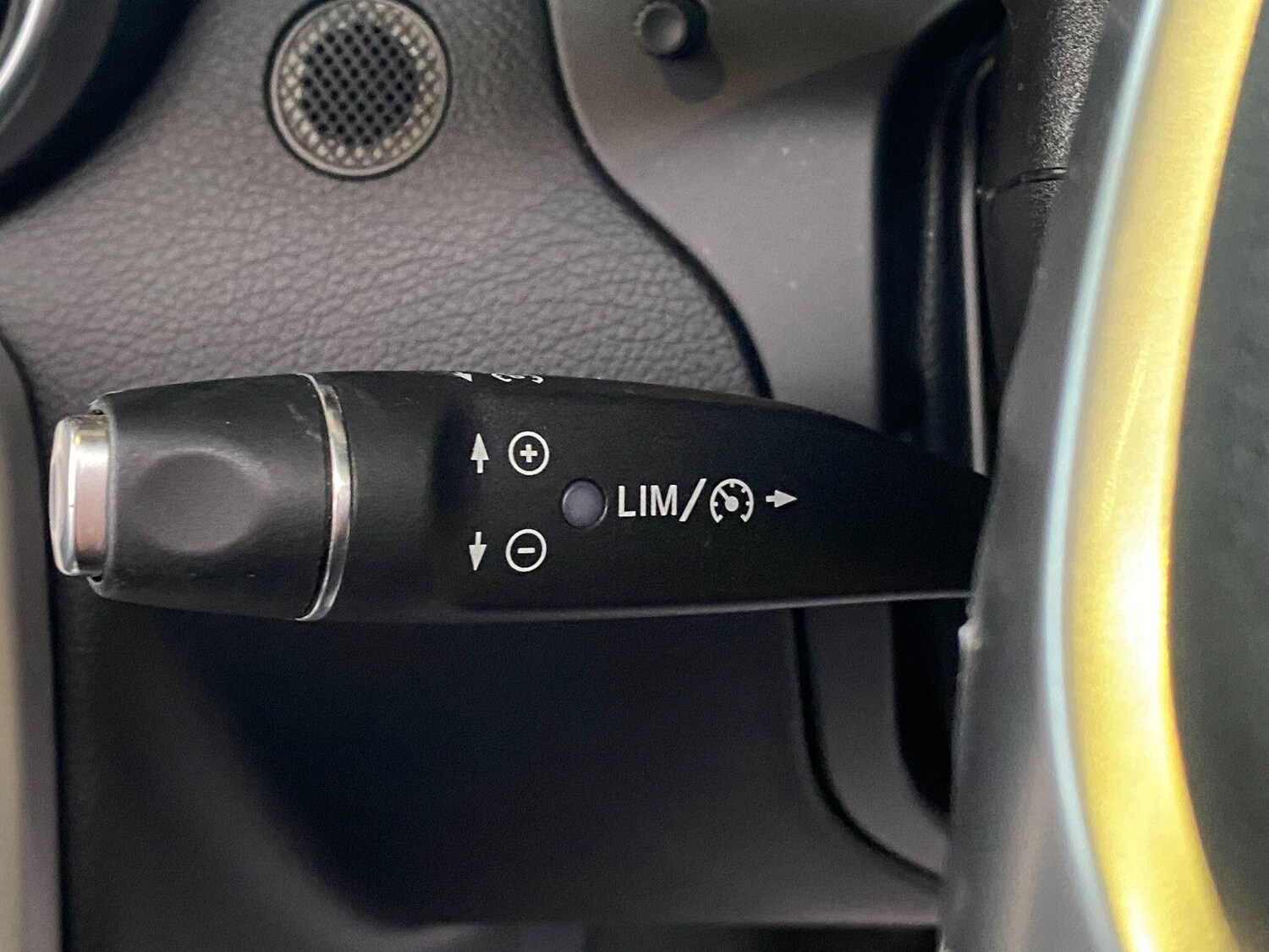 Used Mercedes-Benz SLK 2015 for sale - 77029647: Photo 38