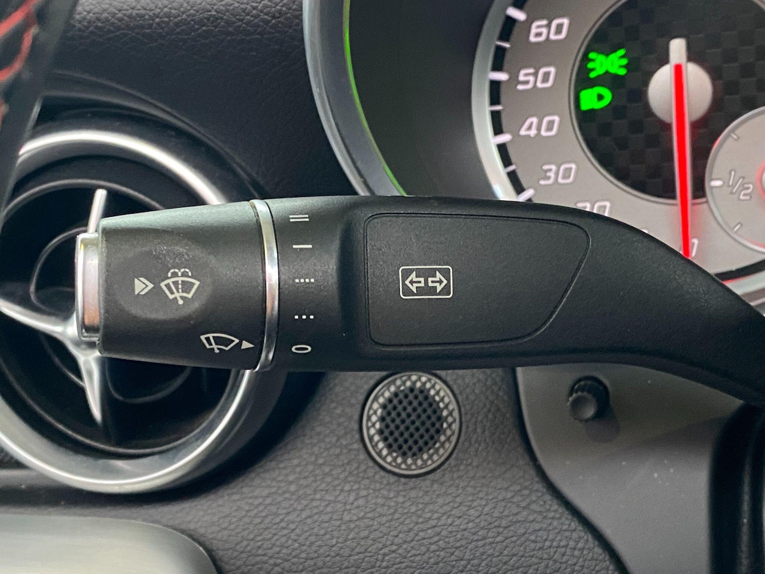 Used Mercedes-Benz SLK 2015 for sale - 77029647: Photo 39