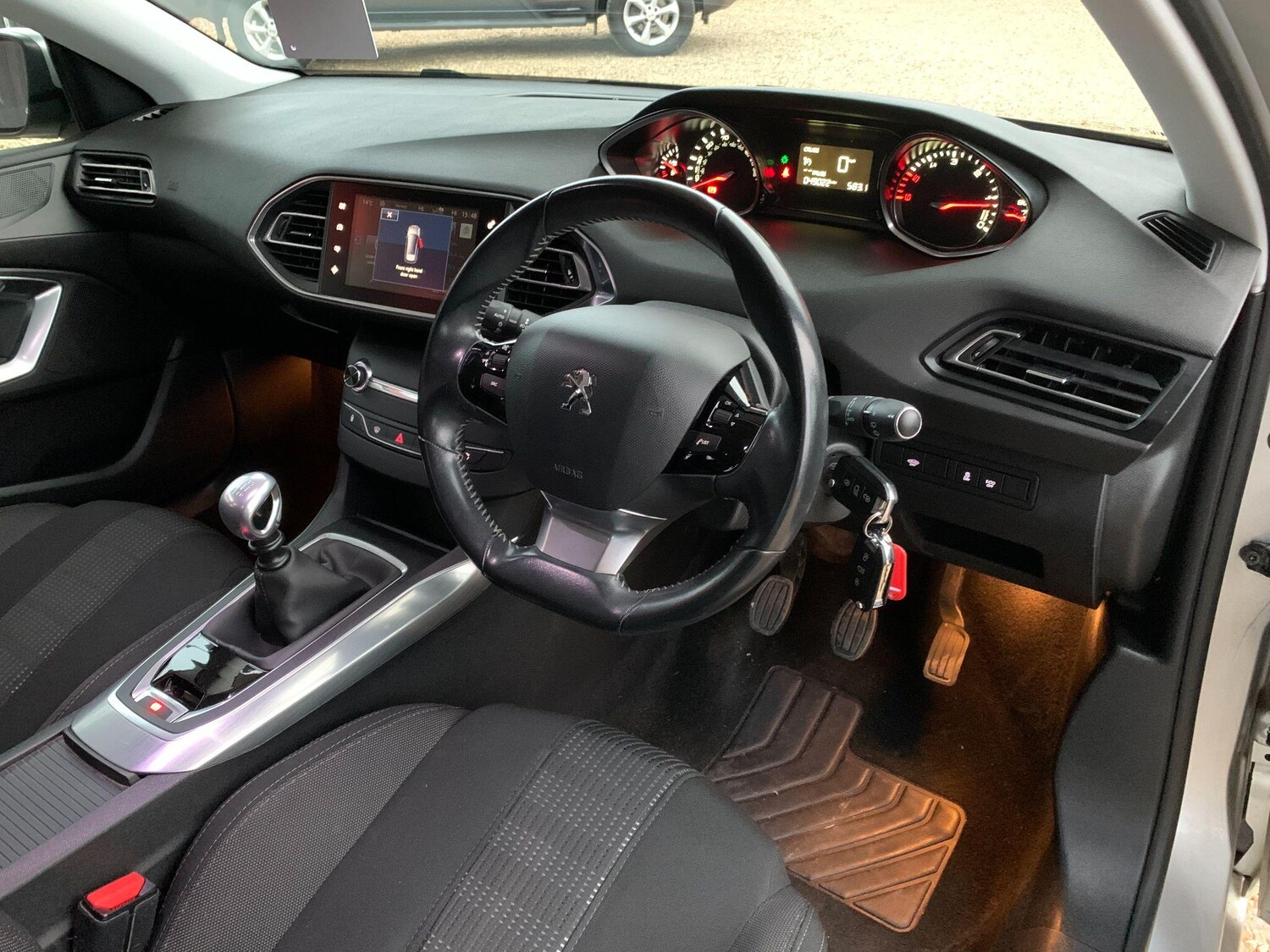 Used Peugeot 308 SW 2016 for sale - 76484883: Photo 14