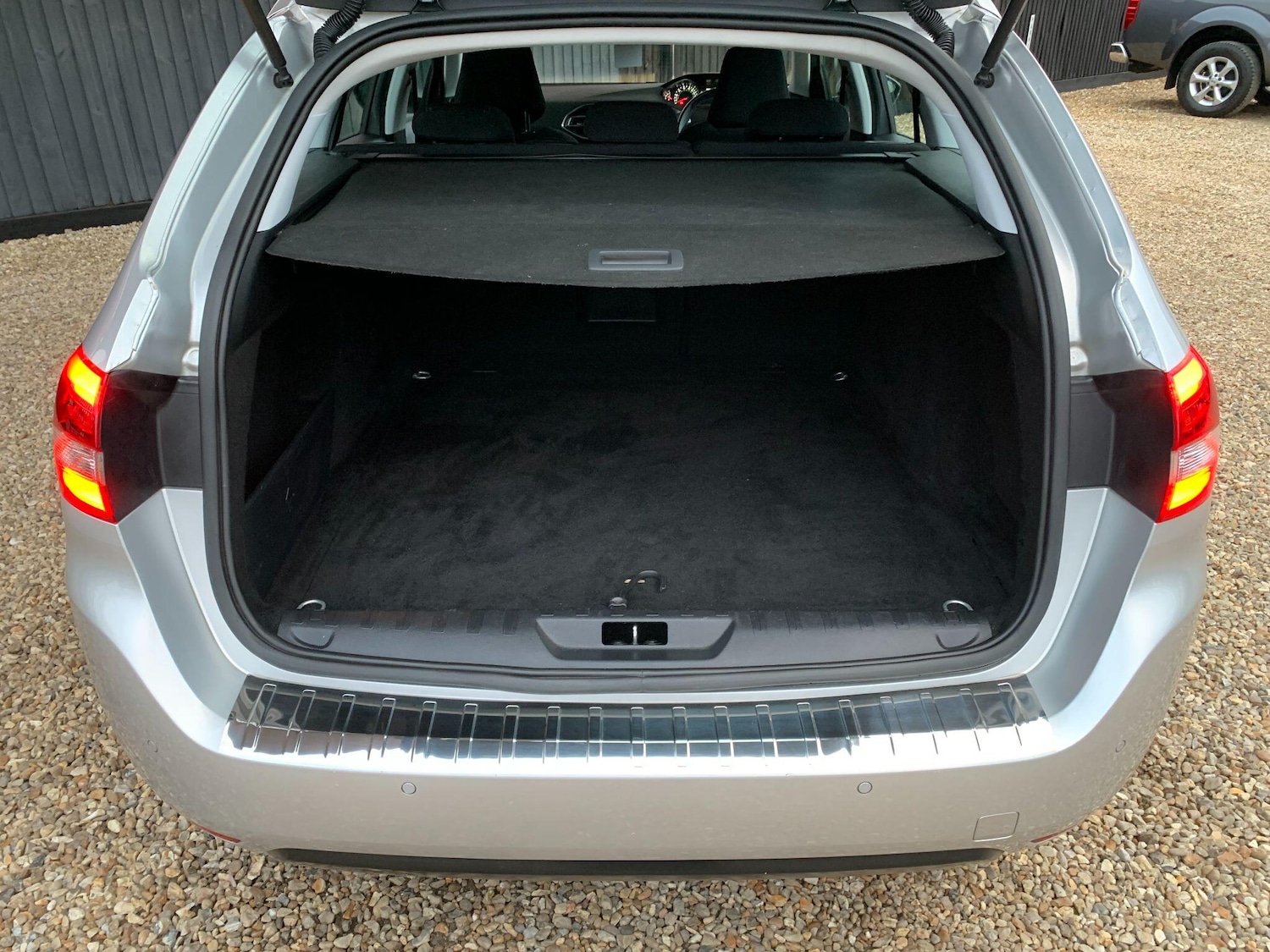 Used Peugeot 308 SW 2016 for sale - 76484883: Photo 32