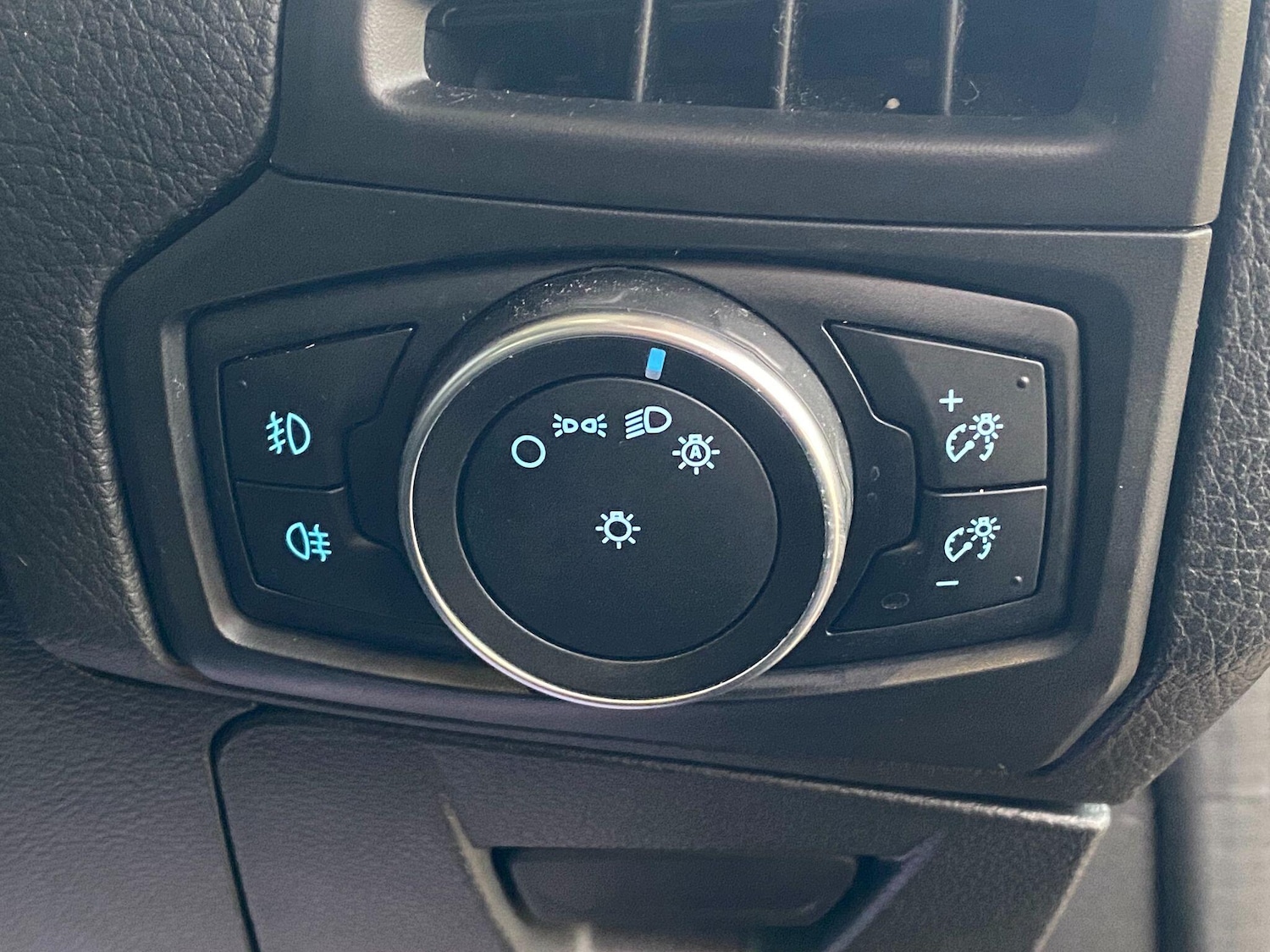 Used Ford Focus 2017 for sale - 76849937: Photo 28