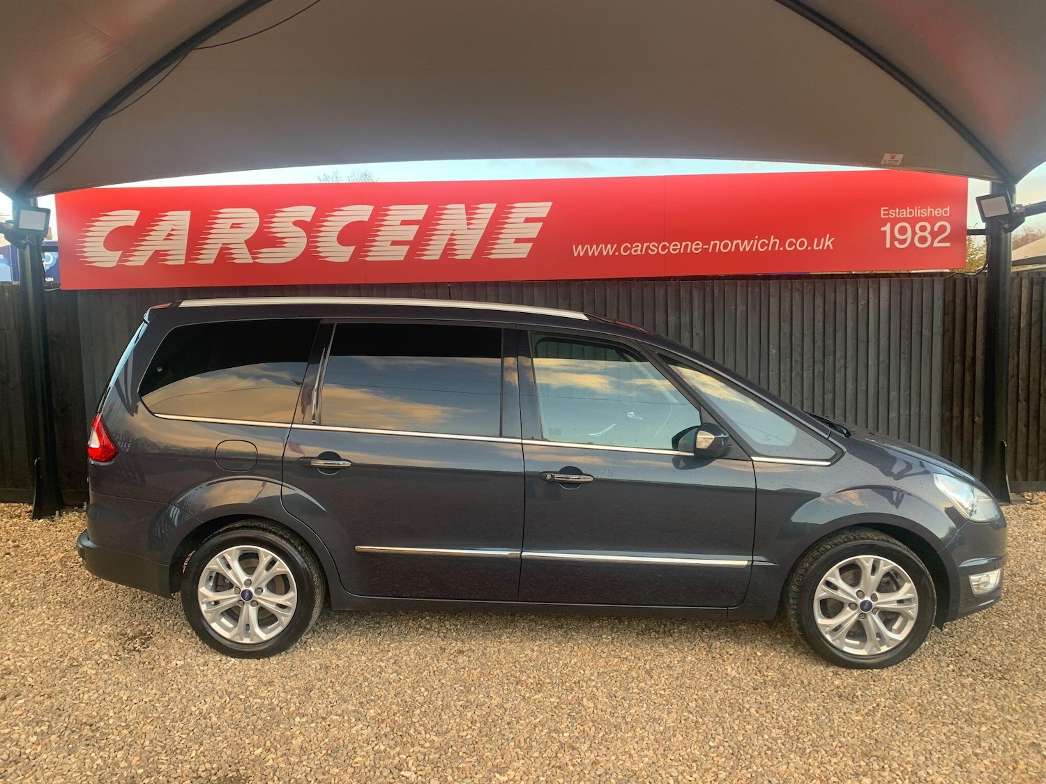 Used Ford Galaxy 2014 for sale - 76572377: Photo 3