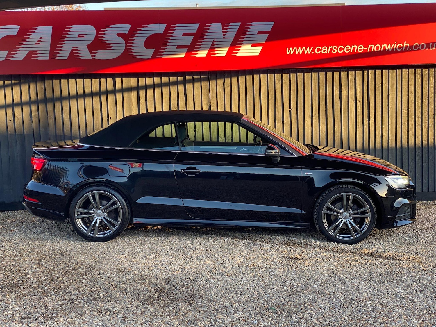 Used Audi A3 2017 for sale - 76800977: Photo 2