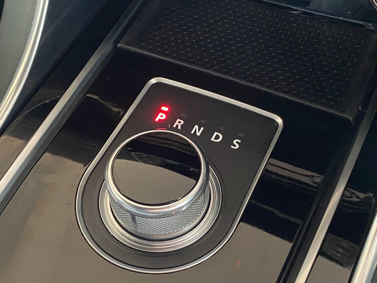 Used Jaguar XE 2016 for sale - 76824108: Photo 36