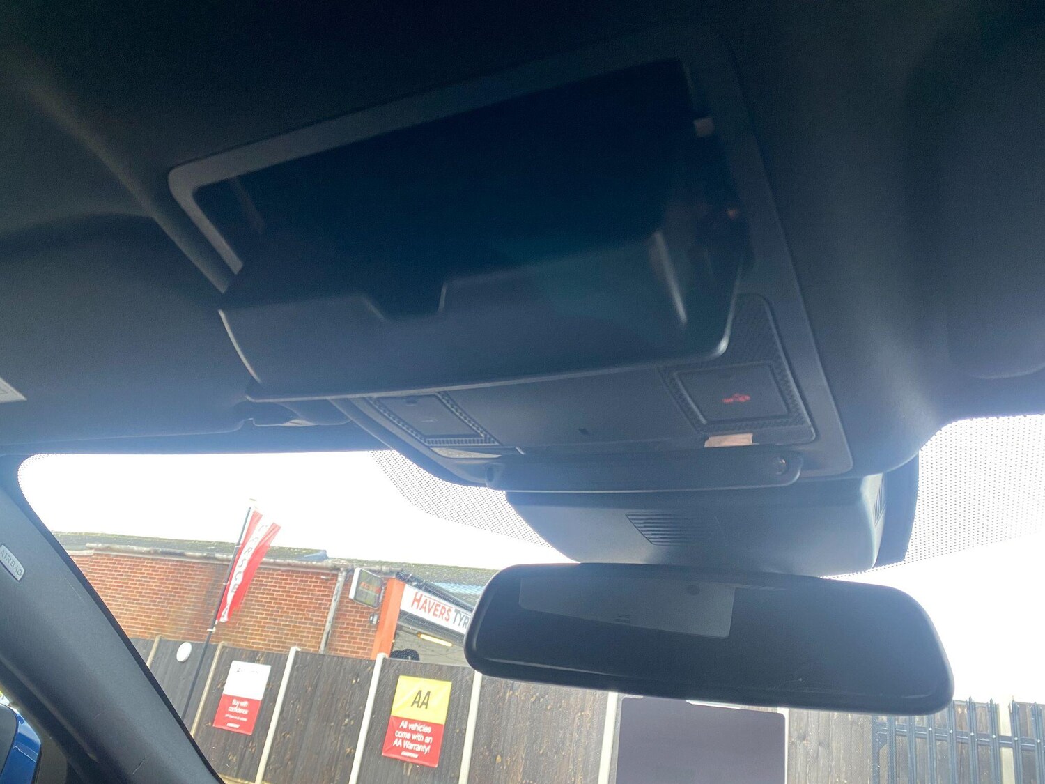 Used Jaguar XE 2016 for sale - 76824108: Photo 41