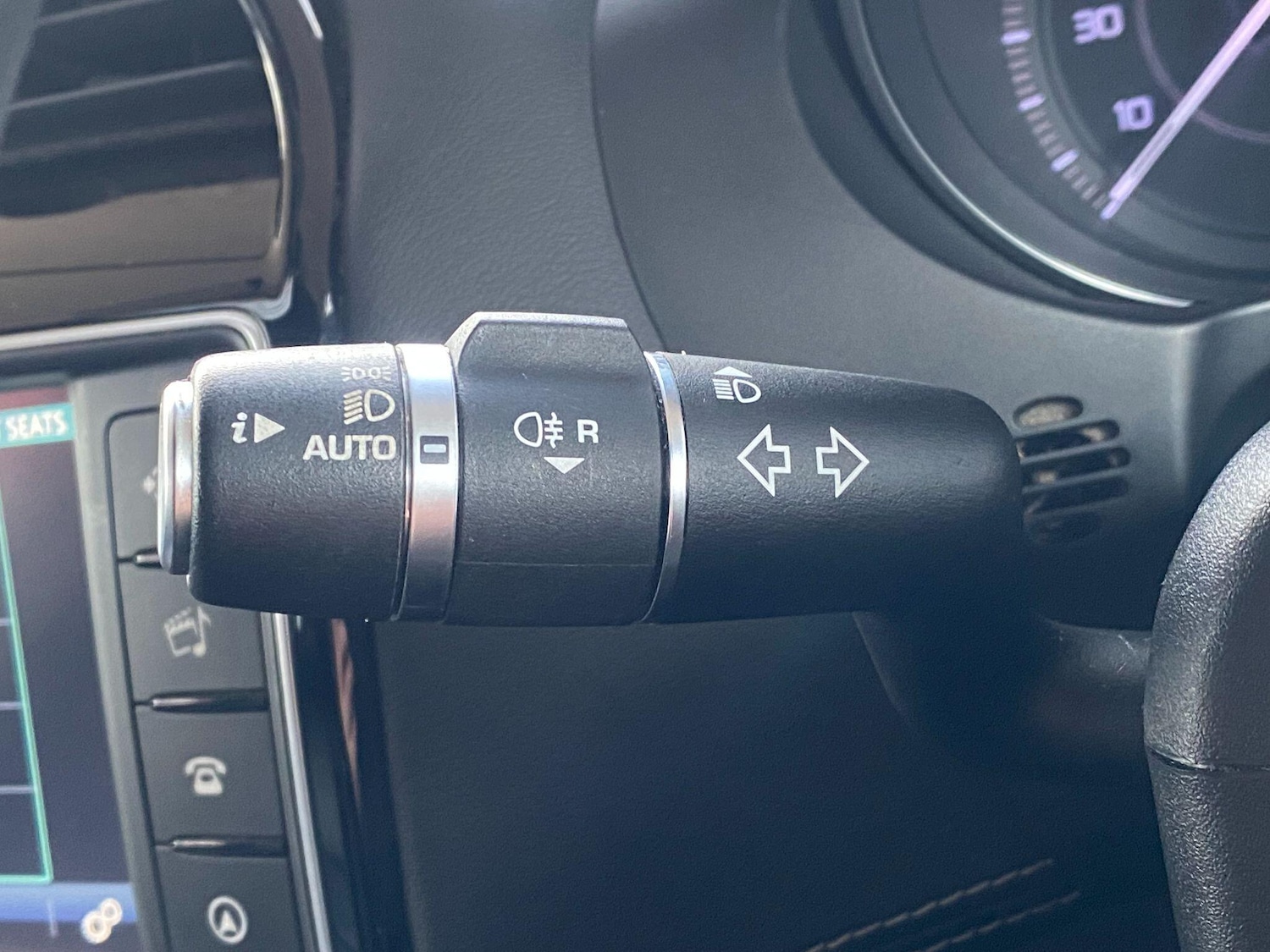 Used Jaguar XE 2016 for sale - 76824108: Photo 47