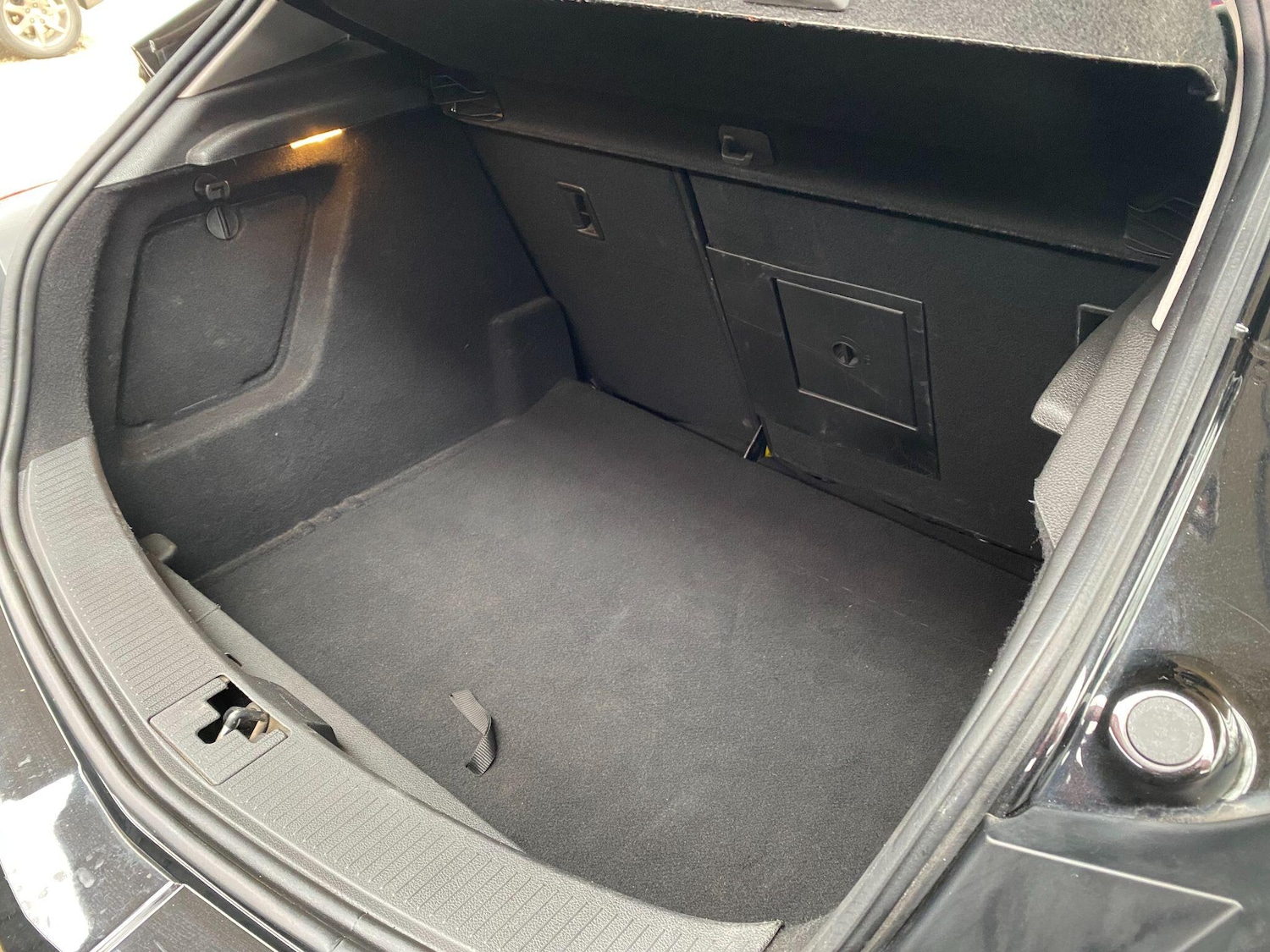 Used Vauxhall Astra GTC 2017 for sale - 77624901: Photo 23