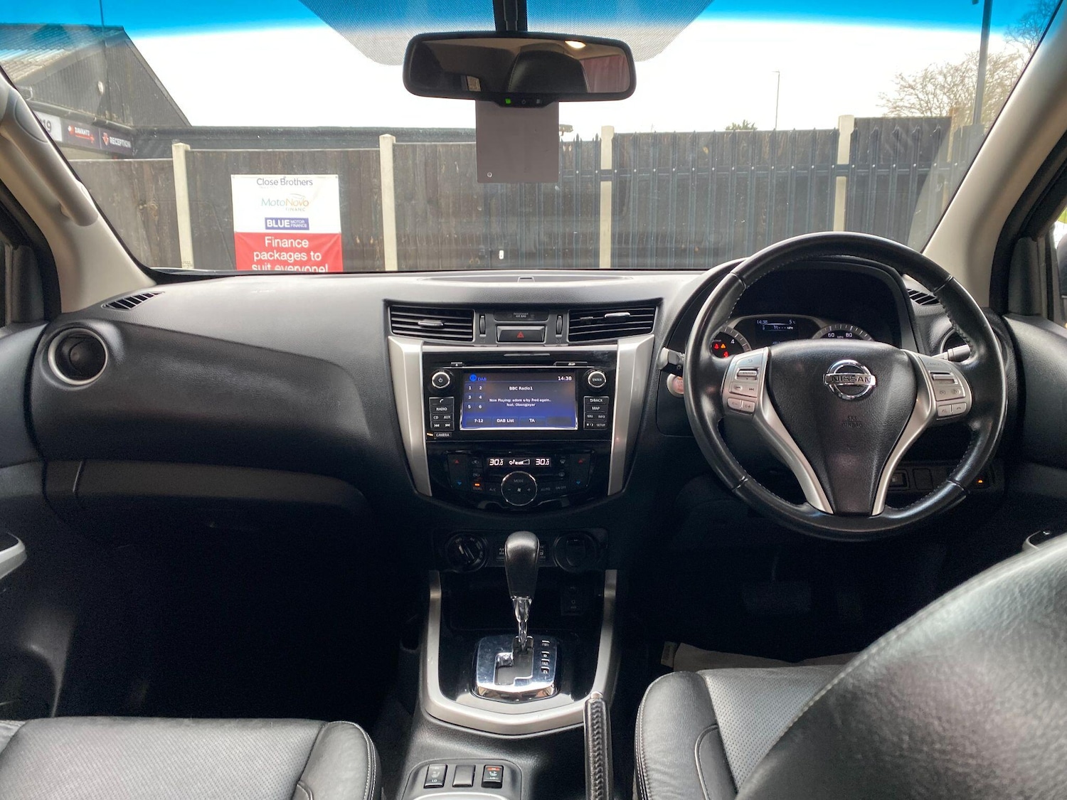 Used Nissan Navara 2017 for sale - 77574961: Photo 25