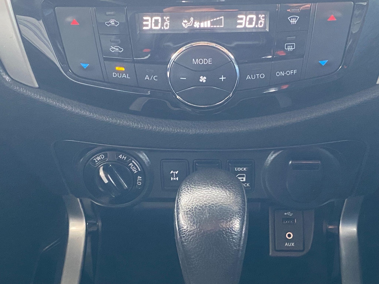 Used Nissan Navara 2017 for sale - 77574961: Photo 33