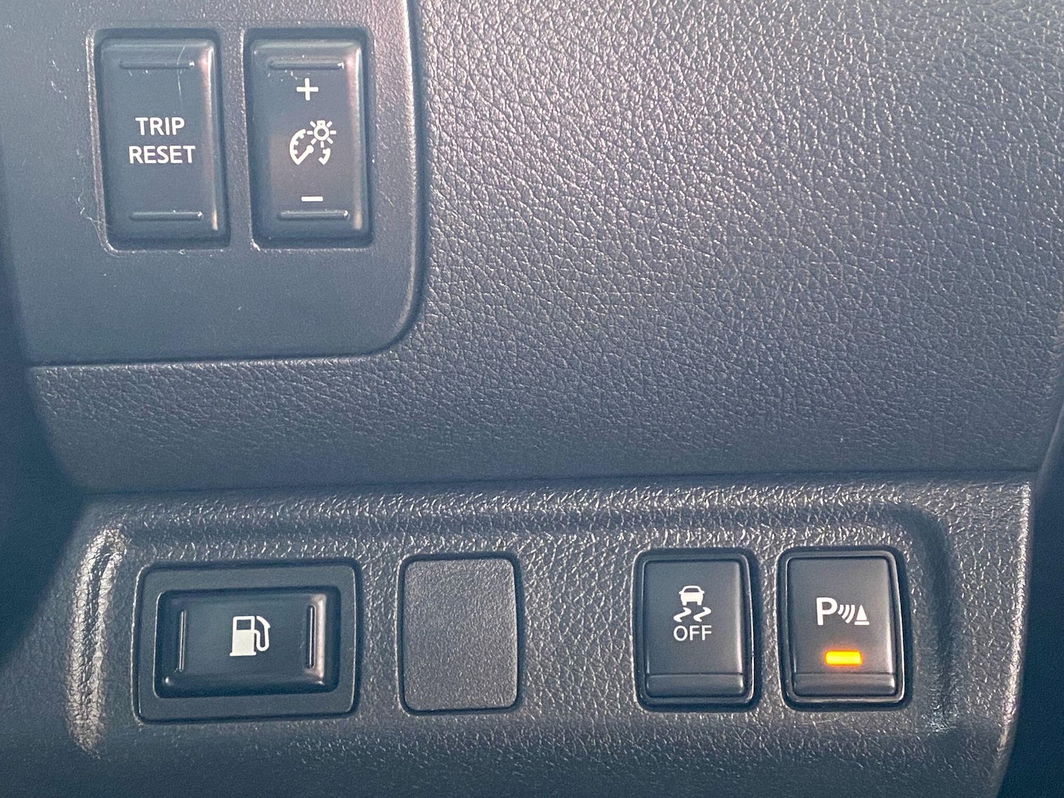 Used Nissan Navara 2017 for sale - 77574961: Photo 40